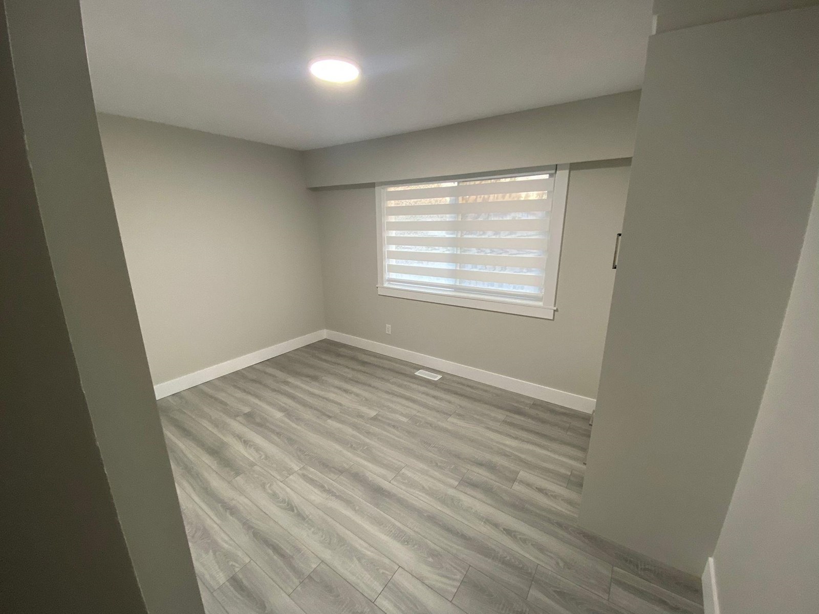 Property at 9326 119A STREET image 5