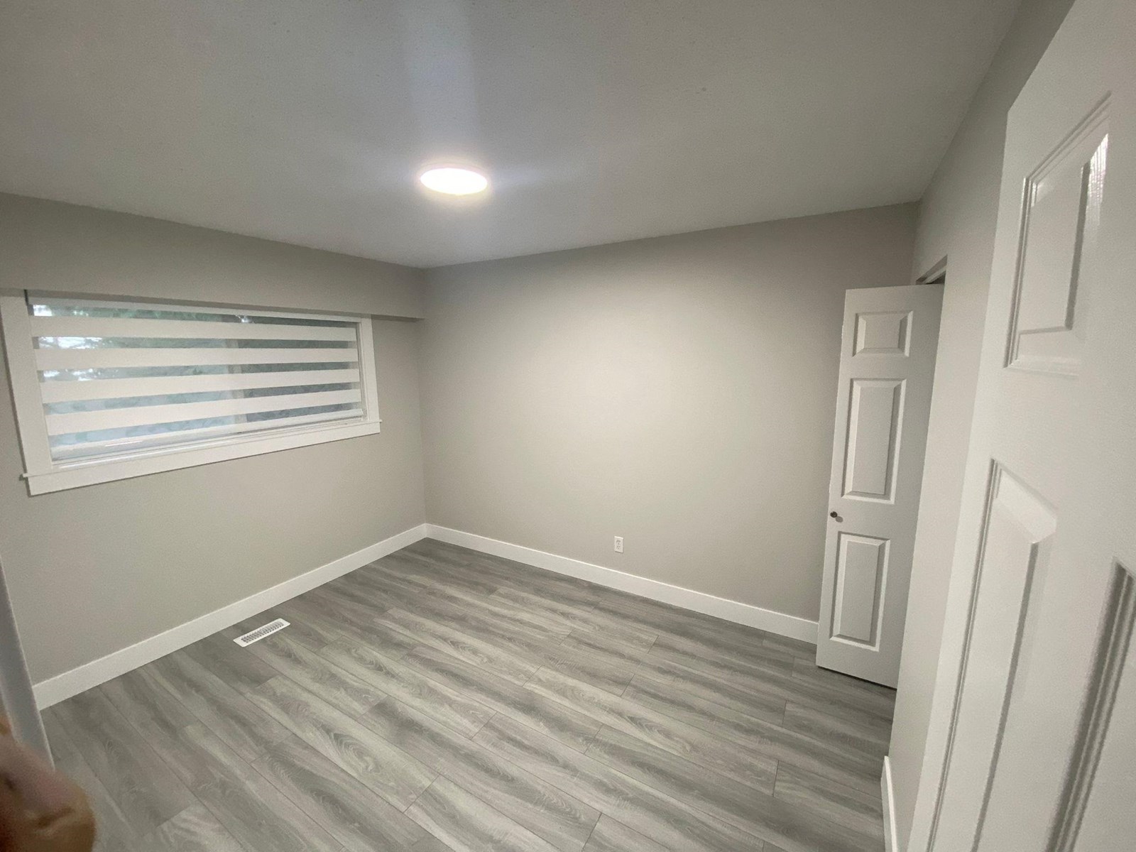 Property at 9326 119A STREET image 3