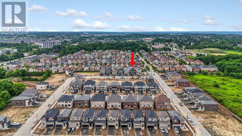 12 Shady Oaks Trail, Hamilton, Ontario  L9B 0E9 - Photo 3 - X12320014