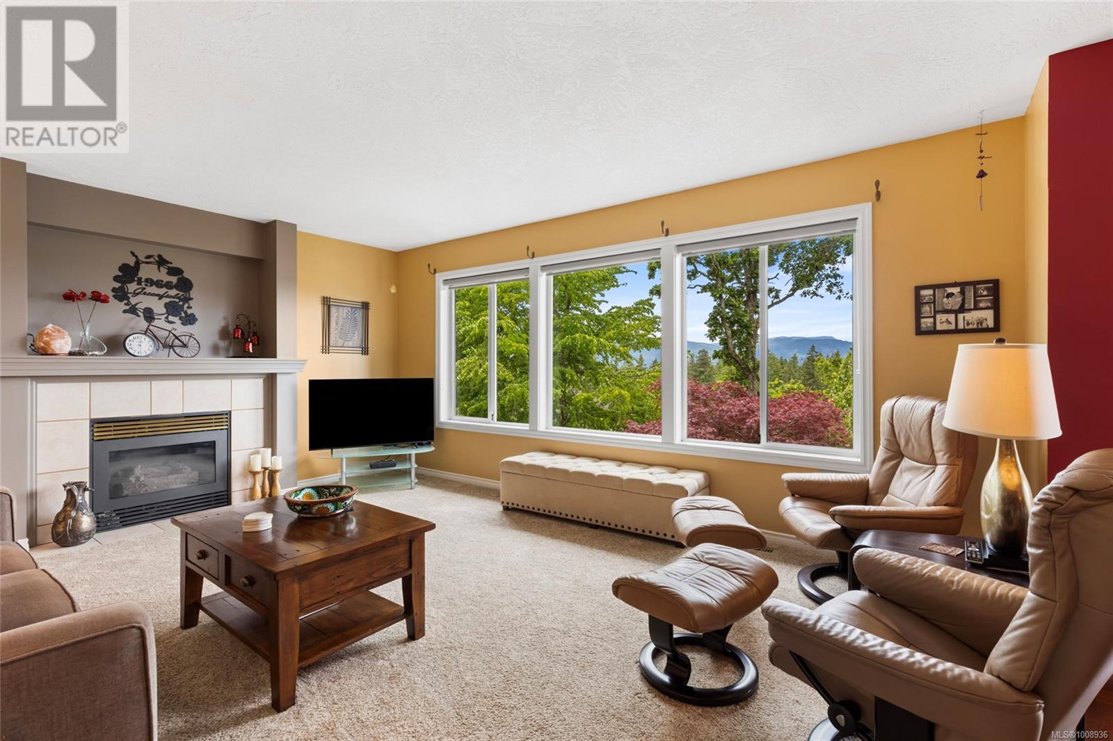 Property at 6204 Thomson Terr image 4