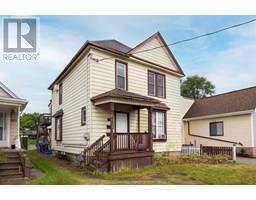 817 CHATHAM STREET East, Windsor, Ontario