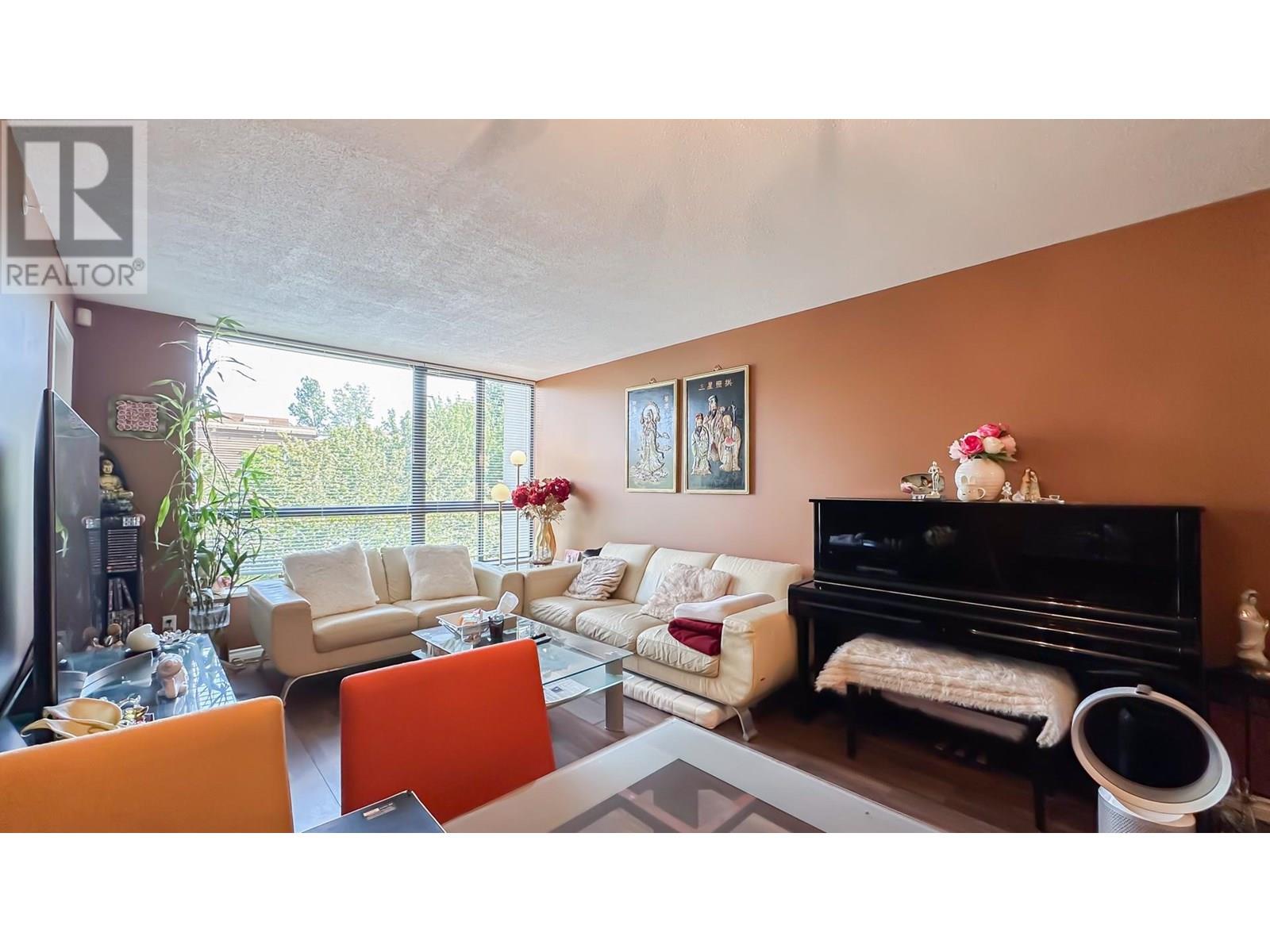 401 3588 Crowley Drive, Vancouver, British Columbia  V5R 6H3 - Photo 6 - R3032779