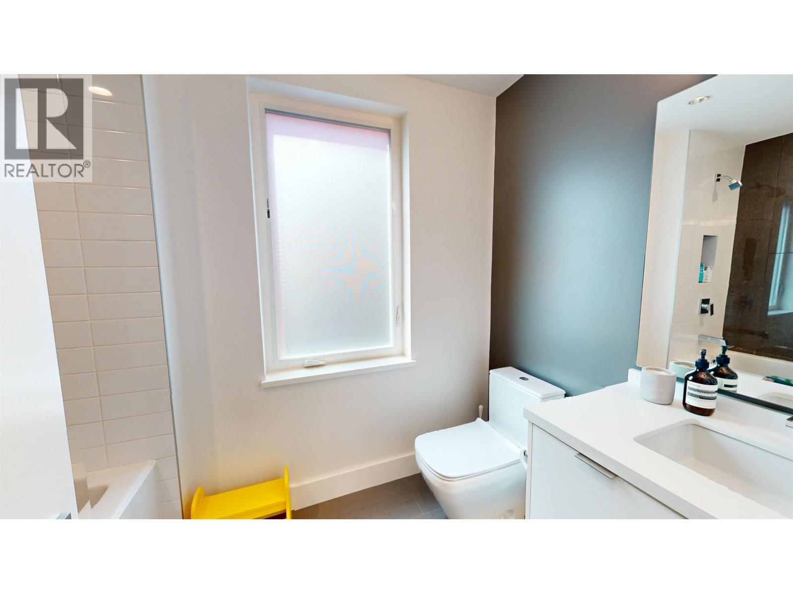 2073 E Pender Street, Vancouver, British Columbia  V5L 1X1 - Photo 16 - R3032805