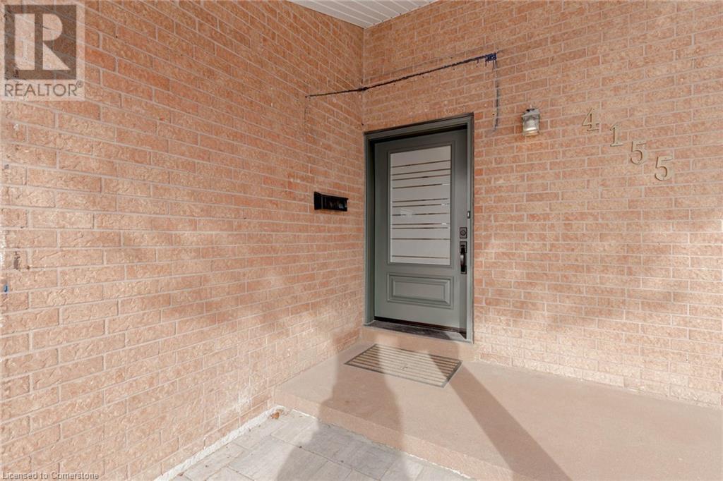 4155 Dursley Crescent, Mississauga, Ontario  L4Z 1J6 - Photo 4 - 40756754