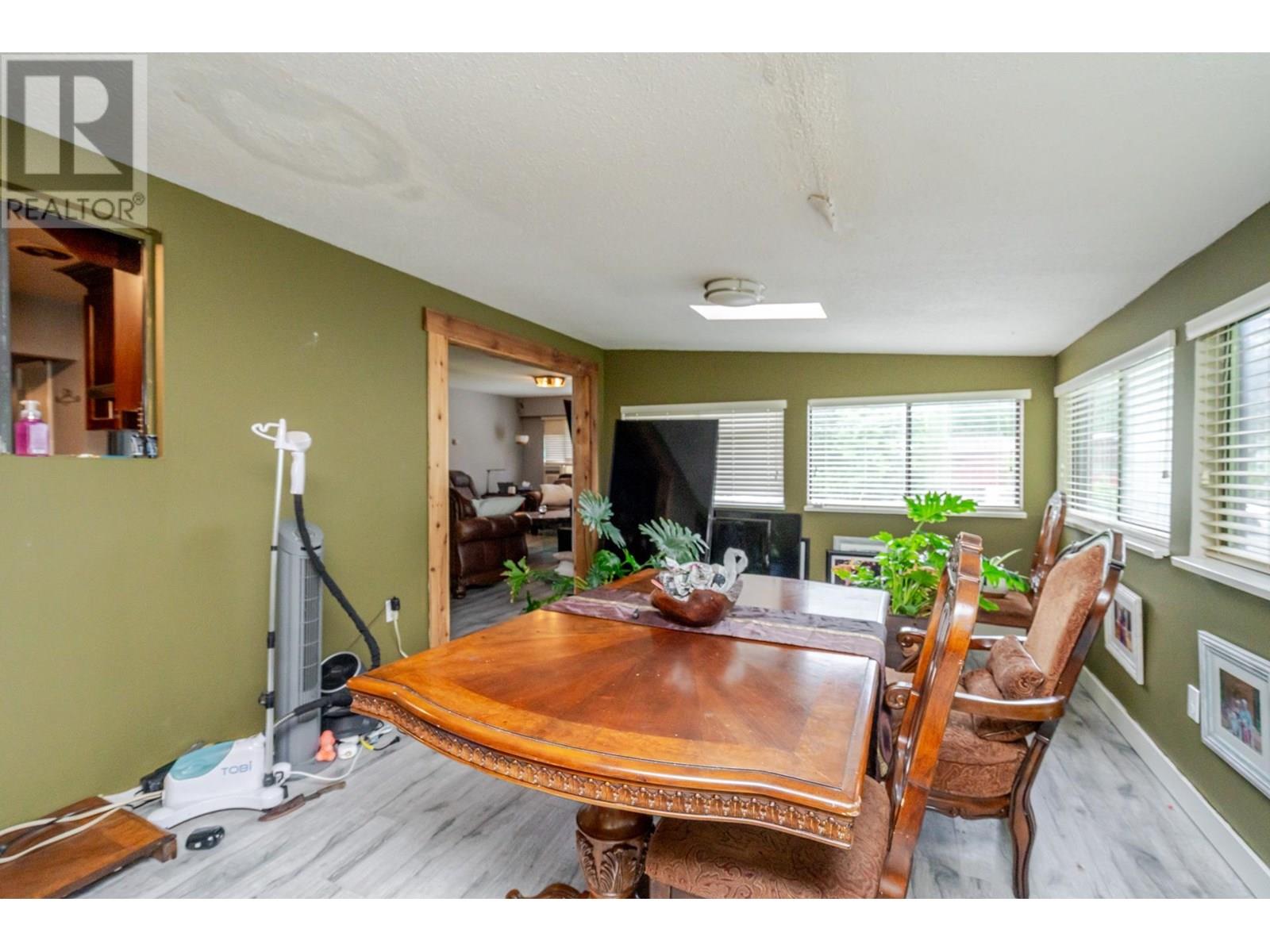 654 Linton Street, Coquitlam, British Columbia  V3J 6J9 - Photo 17 - R3032769