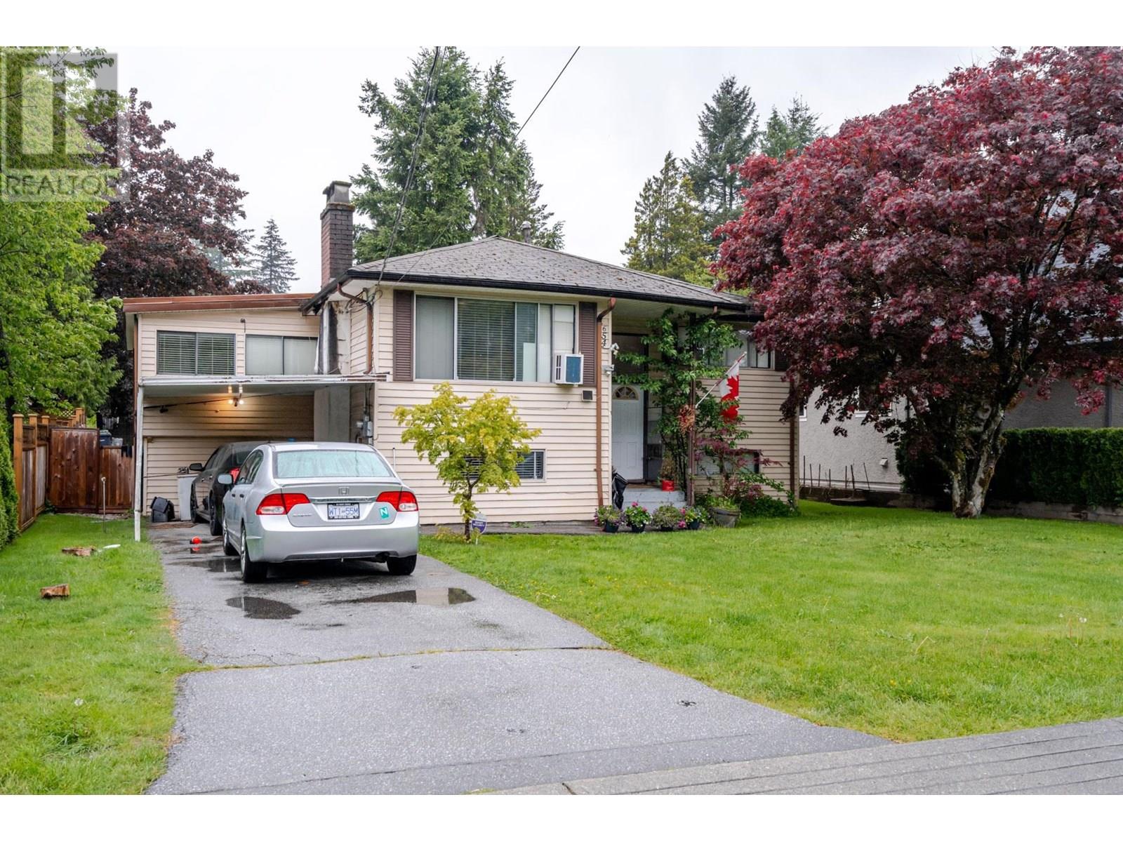 654 Linton Street, Coquitlam, British Columbia  V3J 6J9 - Photo 3 - R3032769