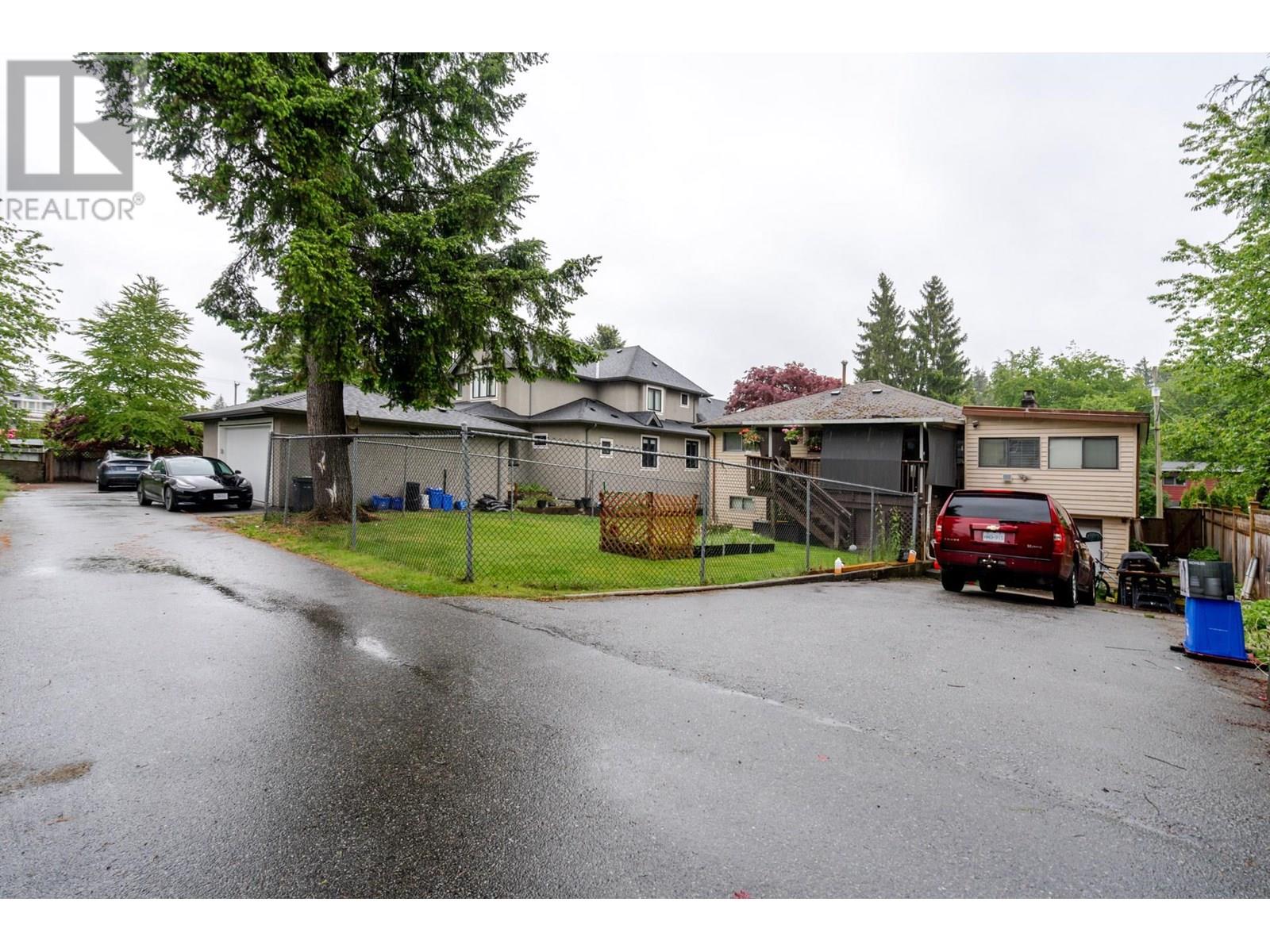 654 Linton Street, Coquitlam, British Columbia  V3J 6J9 - Photo 6 - R3032769