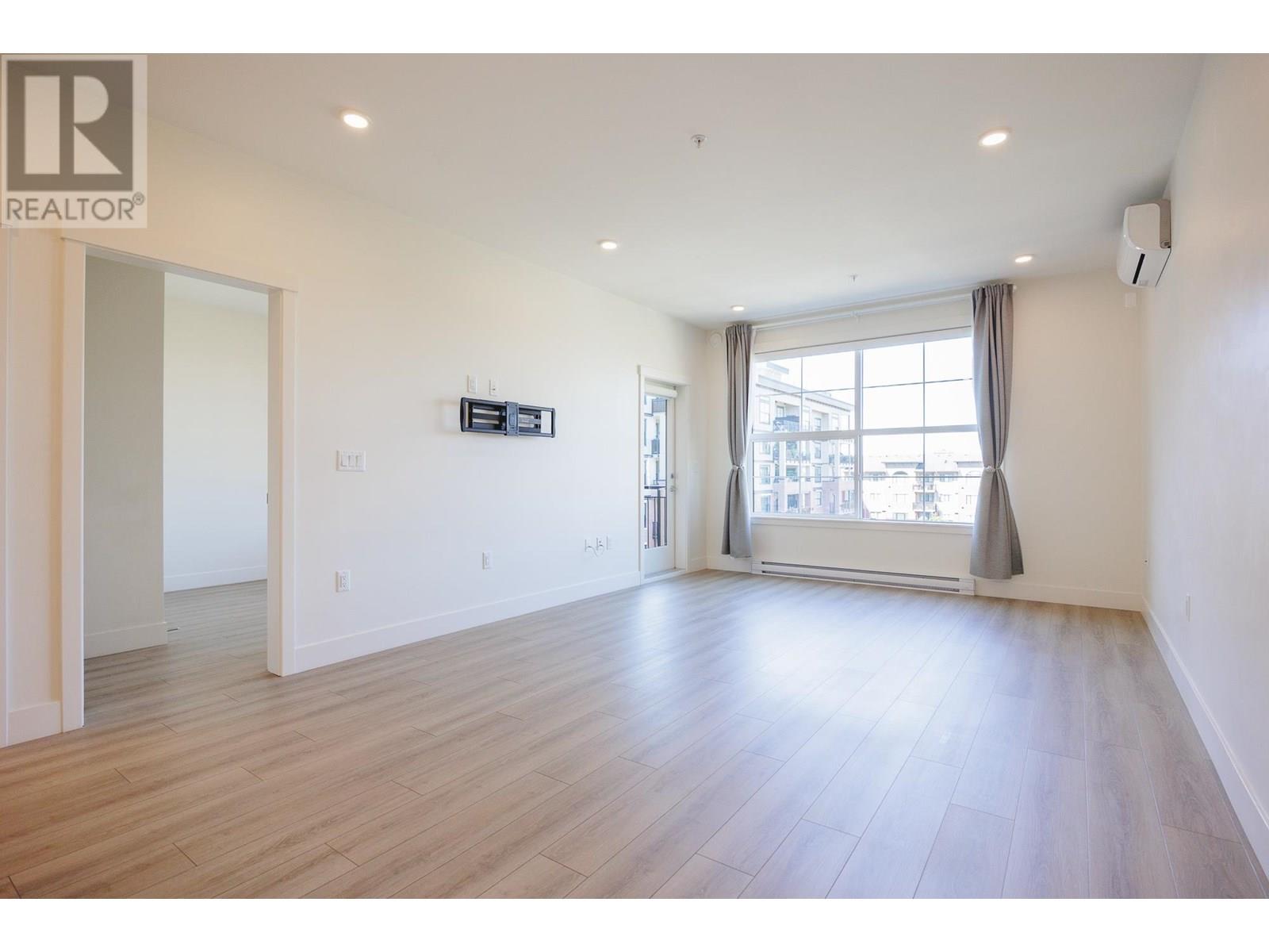 403 11865 227 Street, Maple Ridge, British Columbia  V2X 6H9 - Photo 2 - R3032250