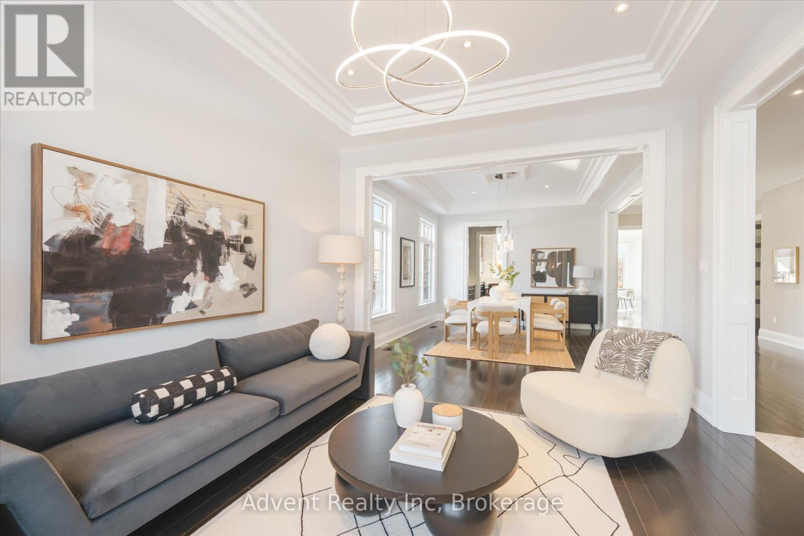 Property at 141 CONNAUGHT AVENUE image 5