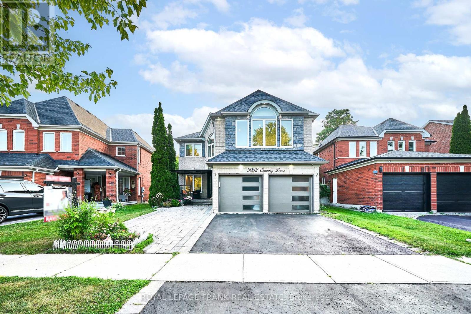 Property at 3082 COUNTRY LANE image 2