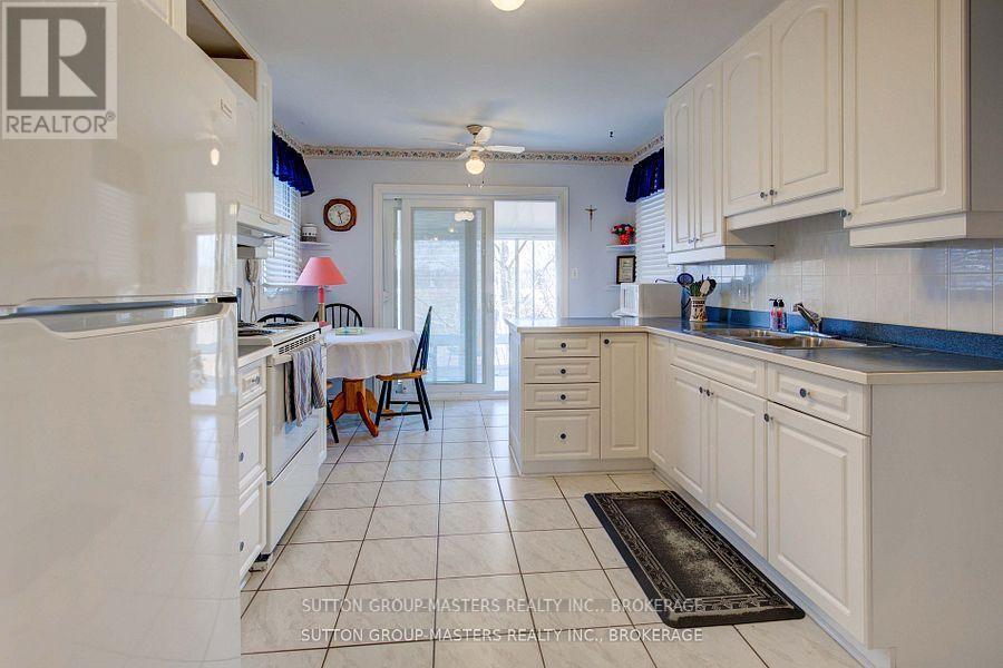 681 Rivermeade Avenue, Kingston (East Gardiners Rd), Ontario  K7M 7Z7 - Photo 24 - X12320202