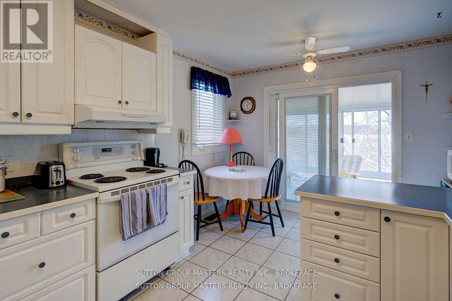 681 Rivermeade Avenue, Kingston (East Gardiners Rd), Ontario  K7M 7Z7 - Photo 26 - X12320202