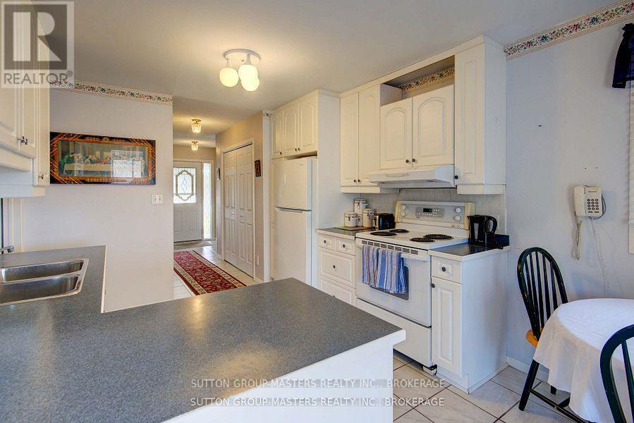 681 Rivermeade Avenue, Kingston (East Gardiners Rd), Ontario  K7M 7Z7 - Photo 33 - X12320202