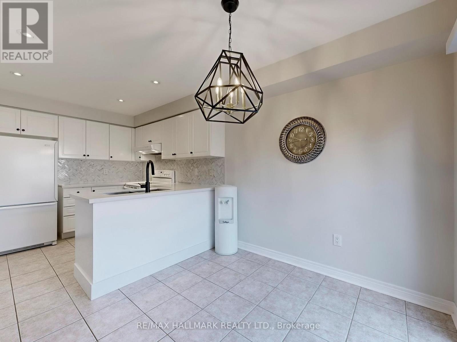 22 Laura Sabrina Drive, Vaughan, Ontario  L4H 1M6 - Photo 12 - N12320143