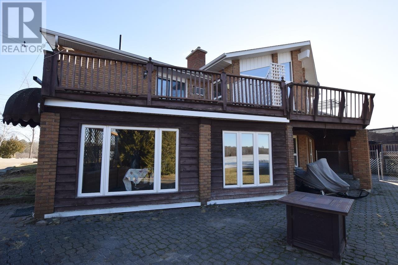 241 Woodward Ave, Blind River, Ontario  P0R 1B0 - Photo 34 - SM250123