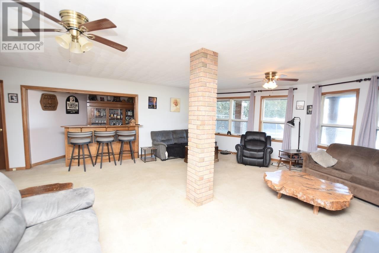 241 Woodward Ave, Blind River, Ontario  P0R 1B0 - Photo 26 - SM250123