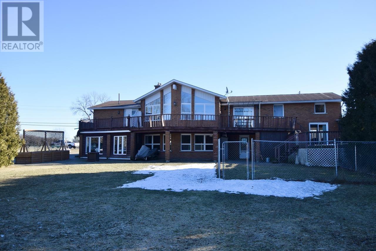 241 Woodward Ave, Blind River, Ontario  P0R 1B0 - Photo 35 - SM250123