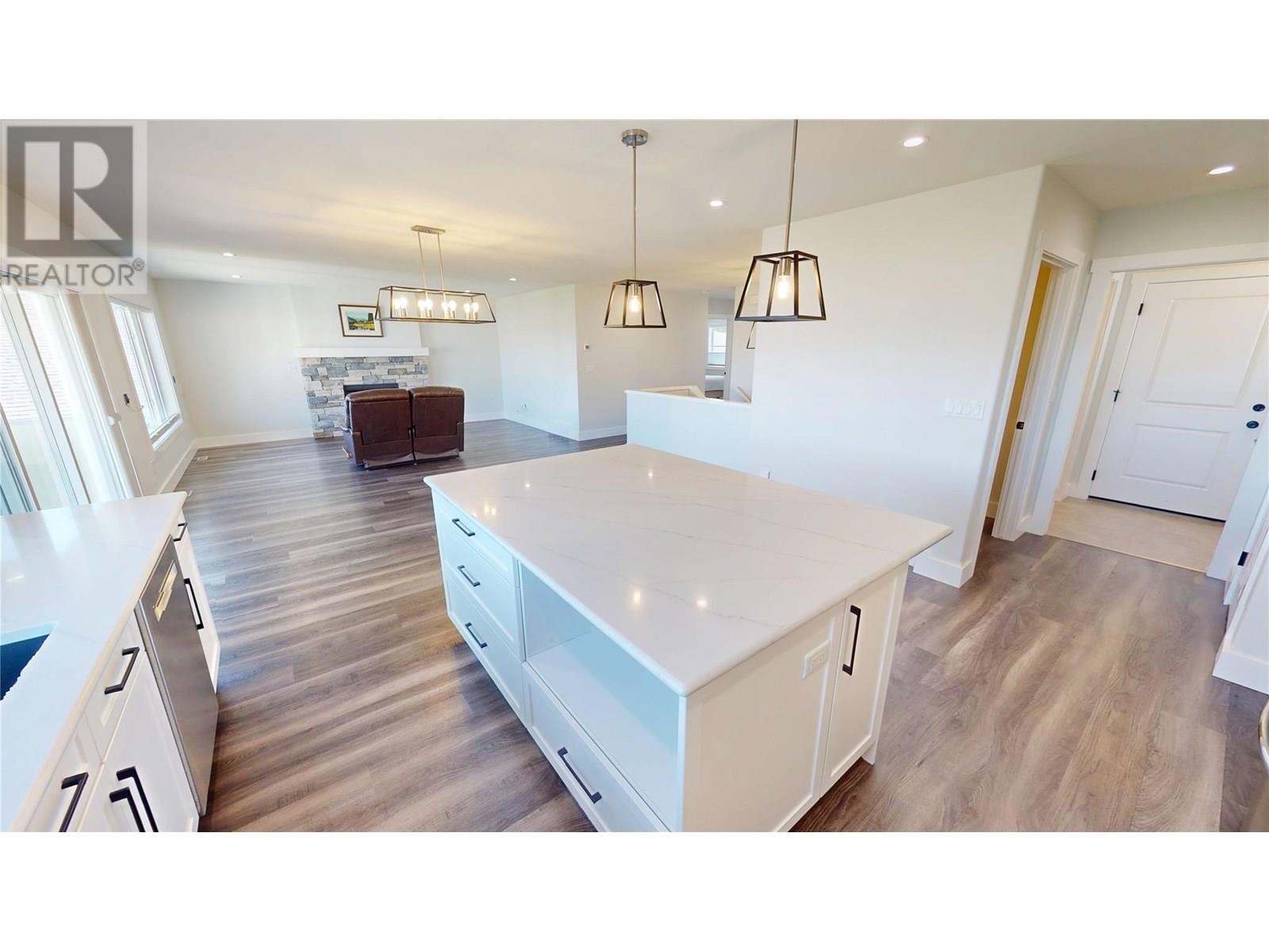 350 Legacy Lookout, Cranbrook, British Columbia V1C 0E4 - Photo 5 - 10344732