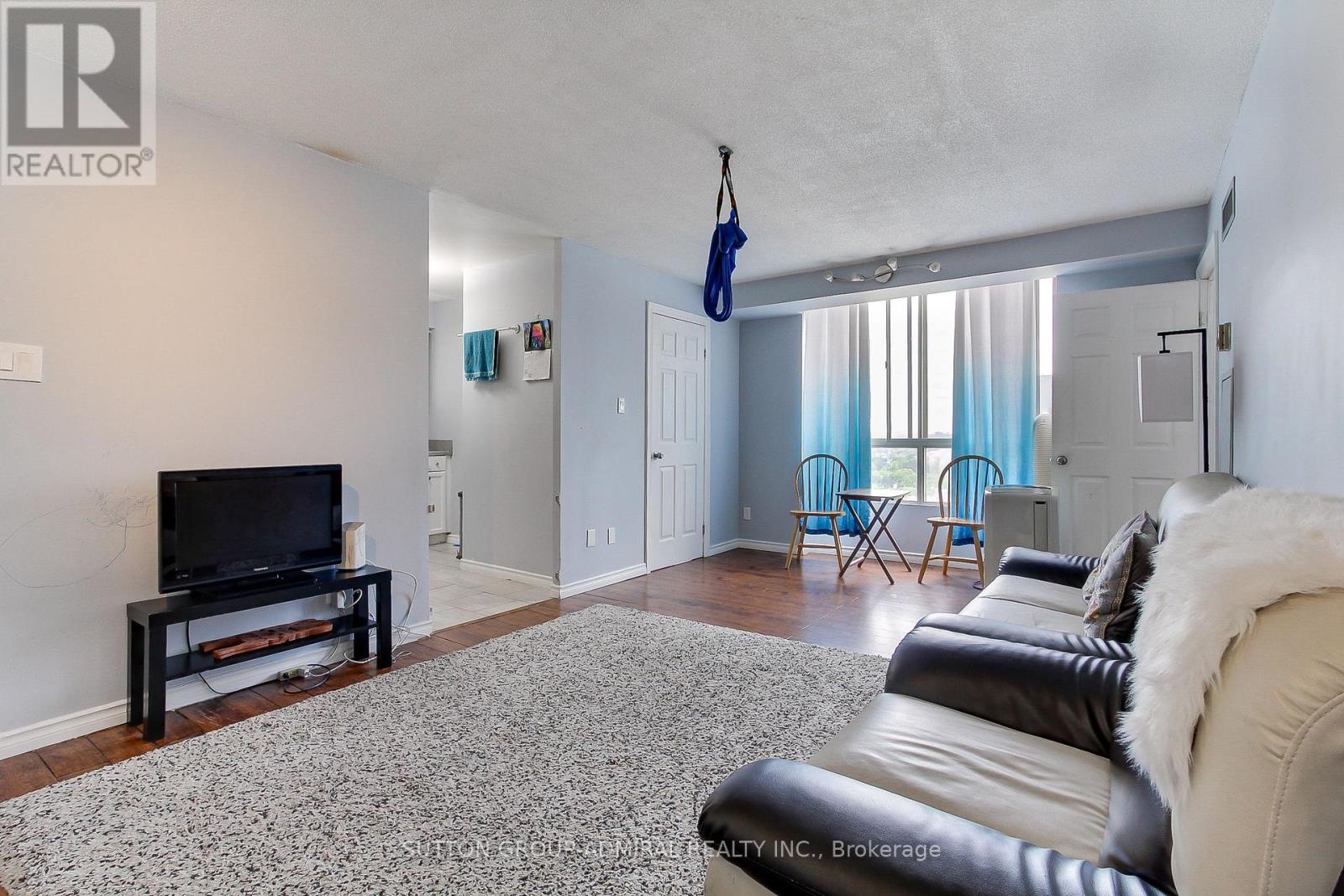 1205 - 2470 Eglinton Avenue W, Toronto, Ontario  M6M 5E7 - Photo 11 - W12320195