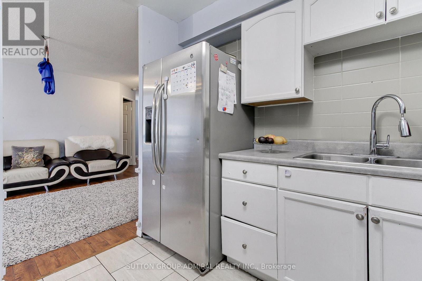 1205 - 2470 Eglinton Avenue W, Toronto, Ontario  M6M 5E7 - Photo 17 - W12320195
