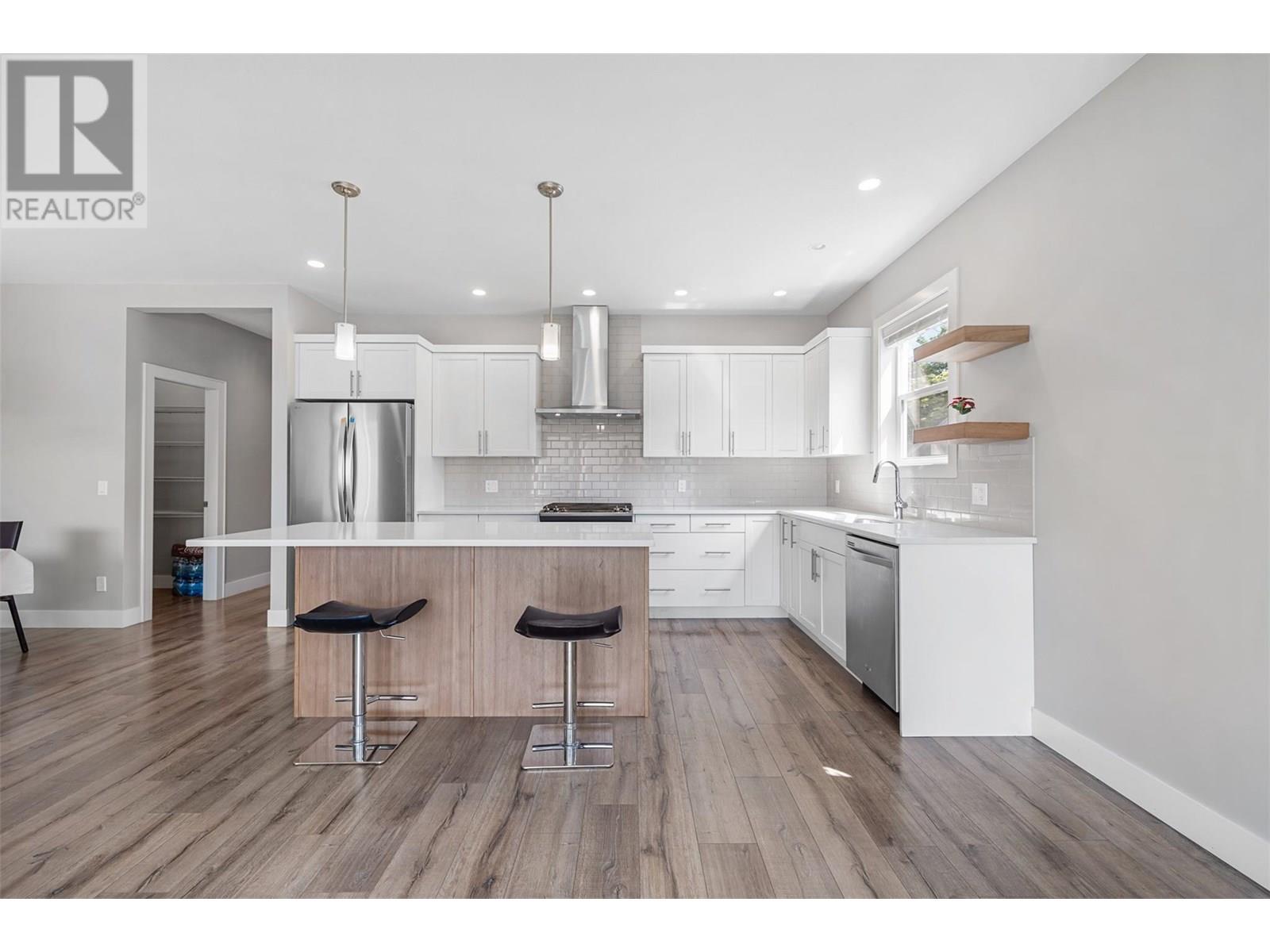 1753 Klo Road, Kelowna, British Columbia  V1W 3P3 - Photo 6 - 10358057