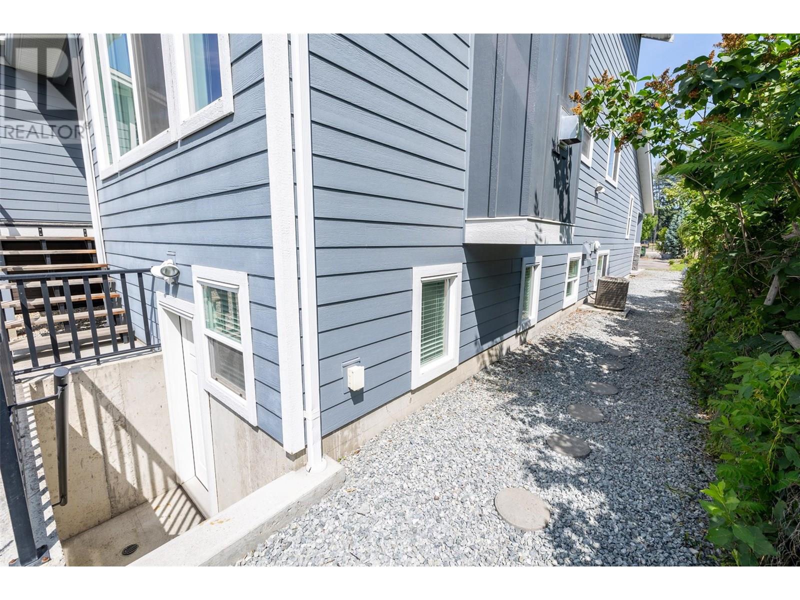 1753 Klo Road, Kelowna, British Columbia  V1W 3P3 - Photo 27 - 10358057