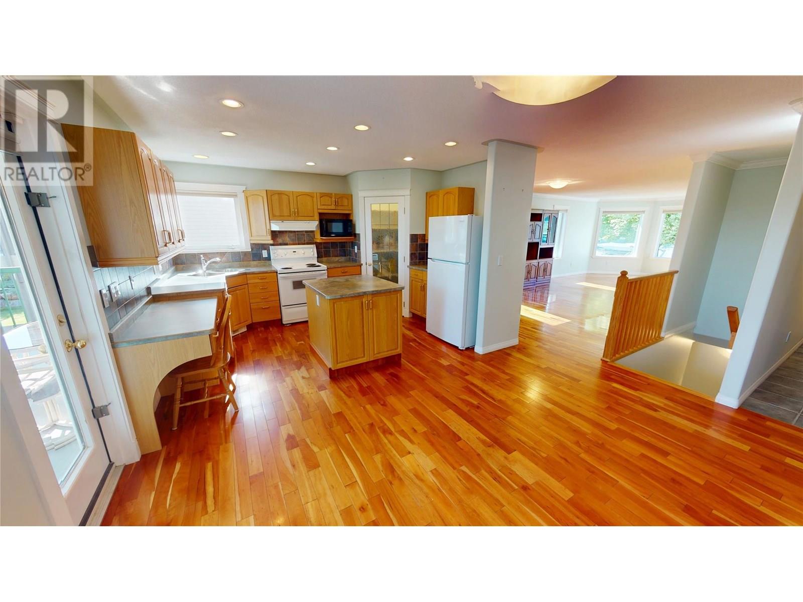 1812 12th Street S, Cranbrook, British Columbia V1C 6M7 - Photo 8 - 10358078