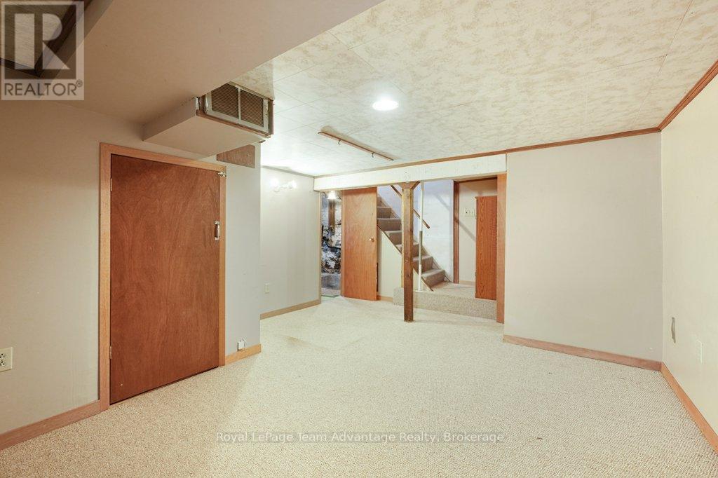71 Gibson Street, Parry Sound, Ontario  P2A 1X2 - Photo 24 - X12320266