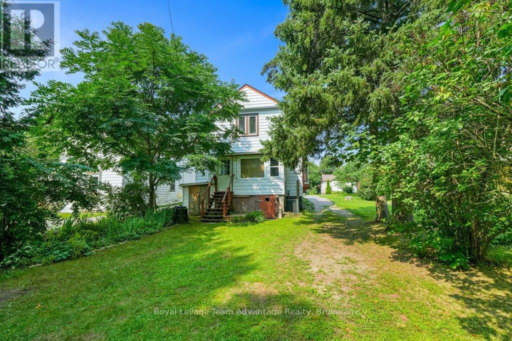 71 Gibson Street, Parry Sound, Ontario  P2A 1X2 - Photo 28 - X12320266