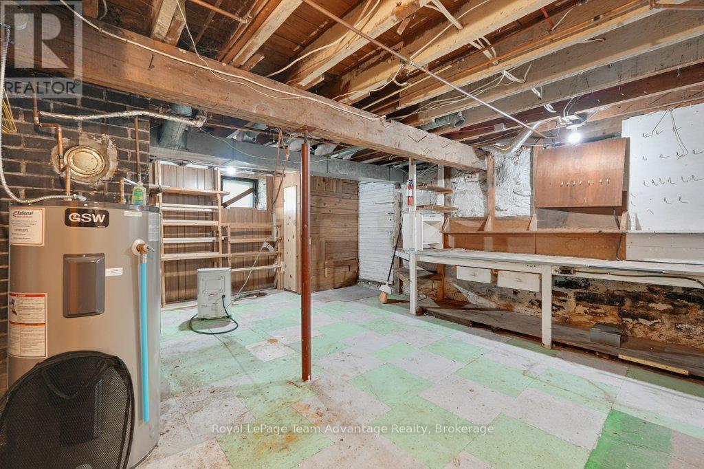 71 Gibson Street, Parry Sound, Ontario  P2A 1X2 - Photo 25 - X12320266