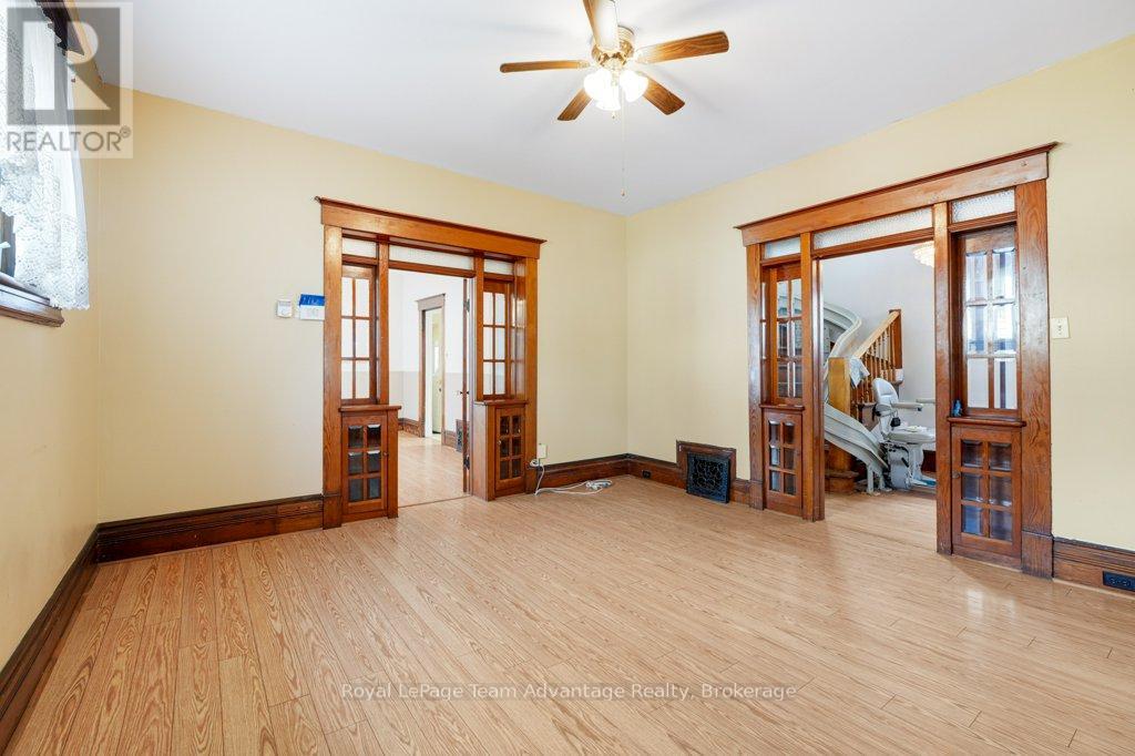 71 Gibson Street, Parry Sound, Ontario  P2A 1X2 - Photo 8 - X12320266