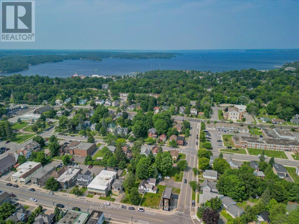 71 Gibson Street, Parry Sound, Ontario  P2A 1X2 - Photo 32 - X12320266