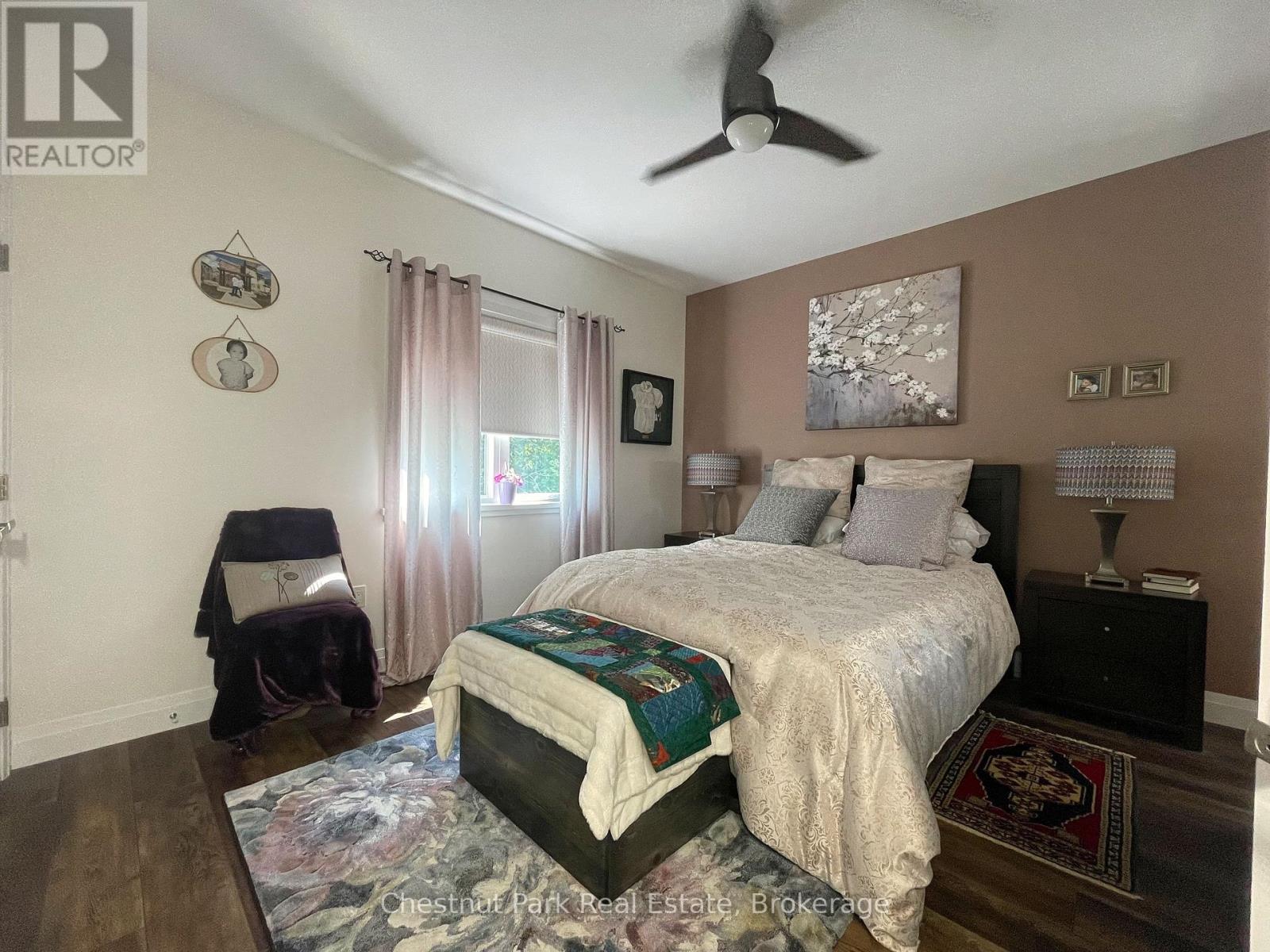 18 Telford Street, South Bruce Peninsula, Ontario  N0H 2T0 - Photo 12 - X12320288