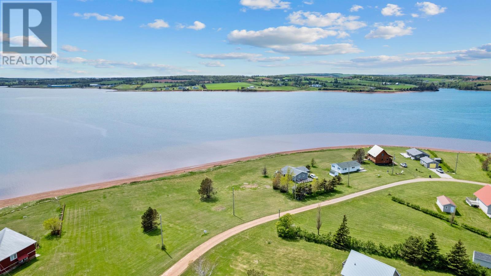 422 Hebrides Lane, New London, Prince Edward Island  C0B 1M0 - Photo 1 - 202519408