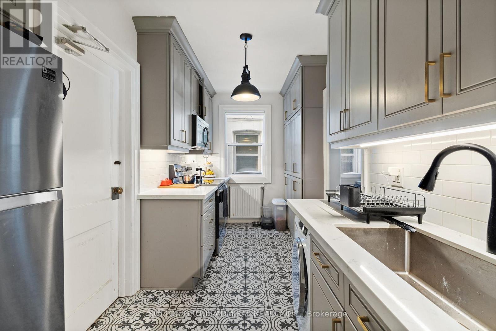 49 & 51 Wineva Avenue, Toronto, Ontario  M4E 2T1 - Photo 11 - E12320335