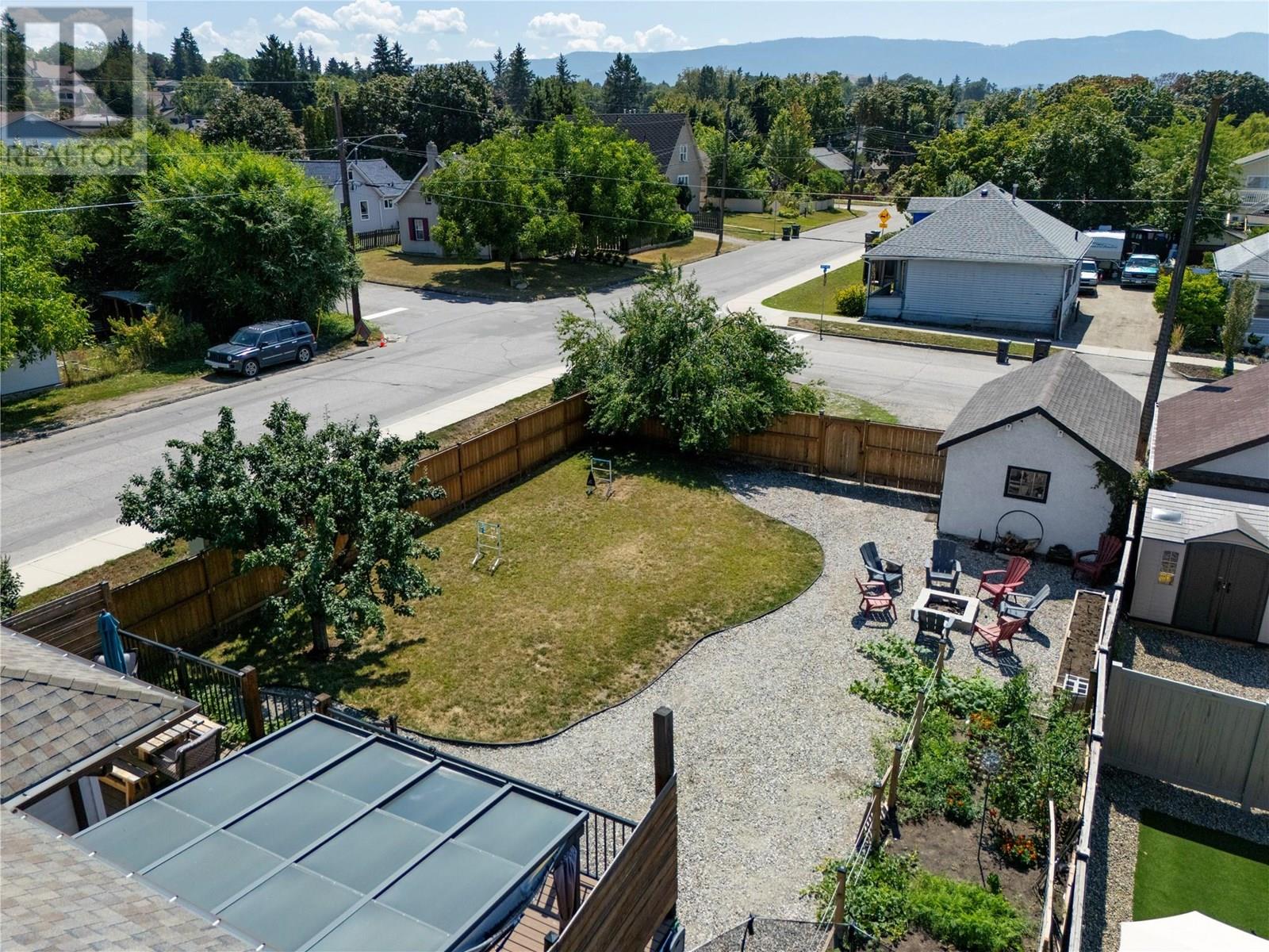 2500 39 Avenue, Vernon, British Columbia  V1T 3B5 - Photo 68 - 10356551