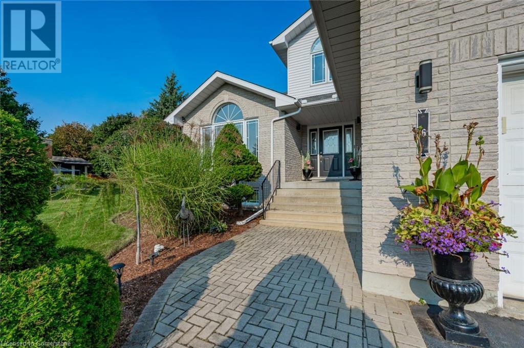 Property at 6 GEORGE WELLINGTON Place image 3