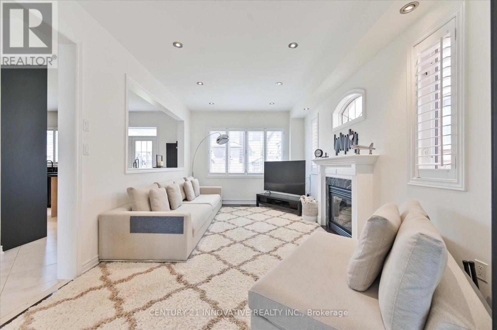 92 Riverwalk Drive, Markham, Ontario  L6B 0B9 - Photo 14 - N12320205