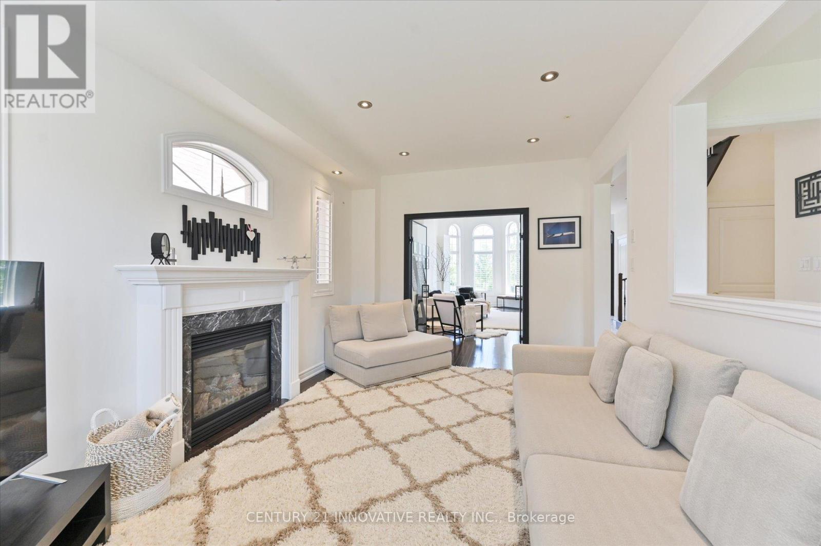 92 Riverwalk Drive, Markham, Ontario  L6B 0B9 - Photo 15 - N12320205