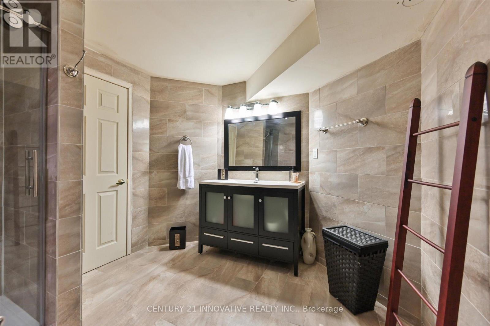 92 Riverwalk Drive, Markham, Ontario  L6B 0B9 - Photo 47 - N12320205