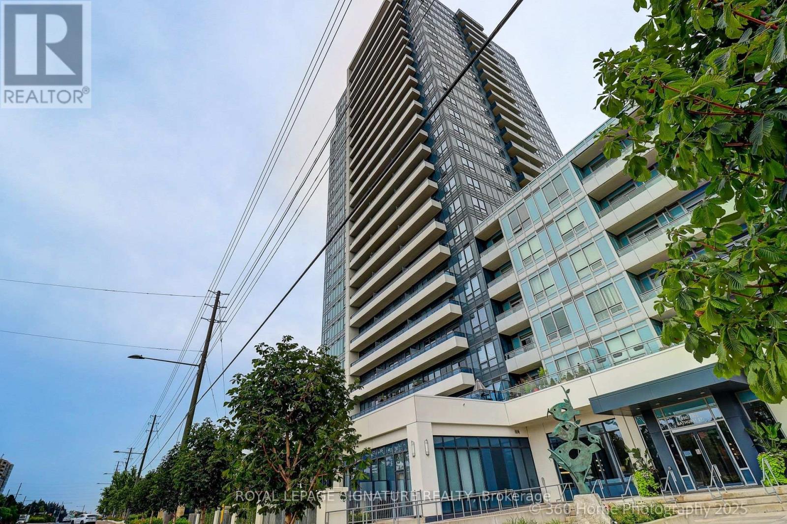 212 - 7890 Bathurst Street, Vaughan, Ontario  L5J 0J8 - Photo 1 - N12320310
