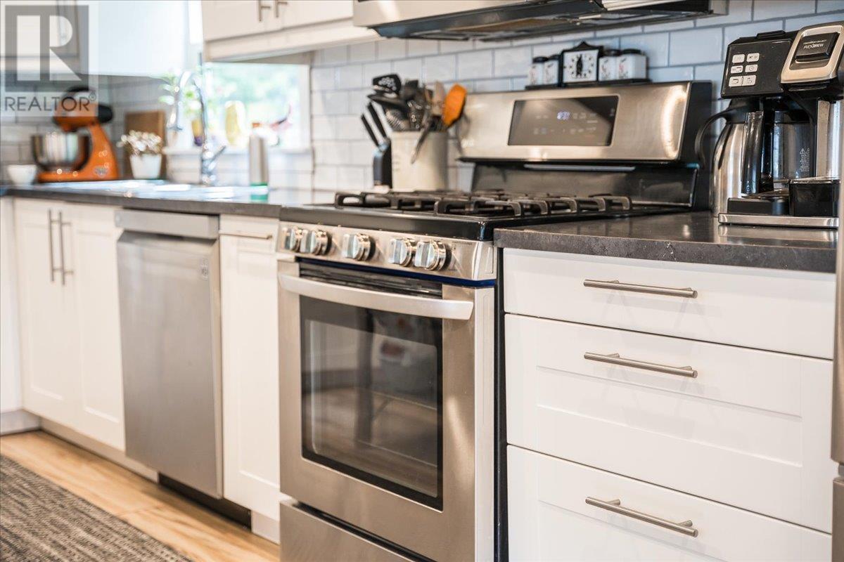 4029 Broadwater Road Unit# 16, Robson, British Columbia  V1N 4V6 - Photo 17 - 10358099