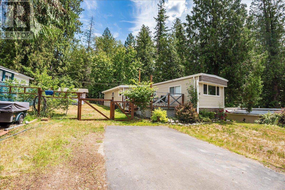 4029 Broadwater Road Unit# 16, Robson, British Columbia  V1N 4V6 - Photo 6 - 10358099