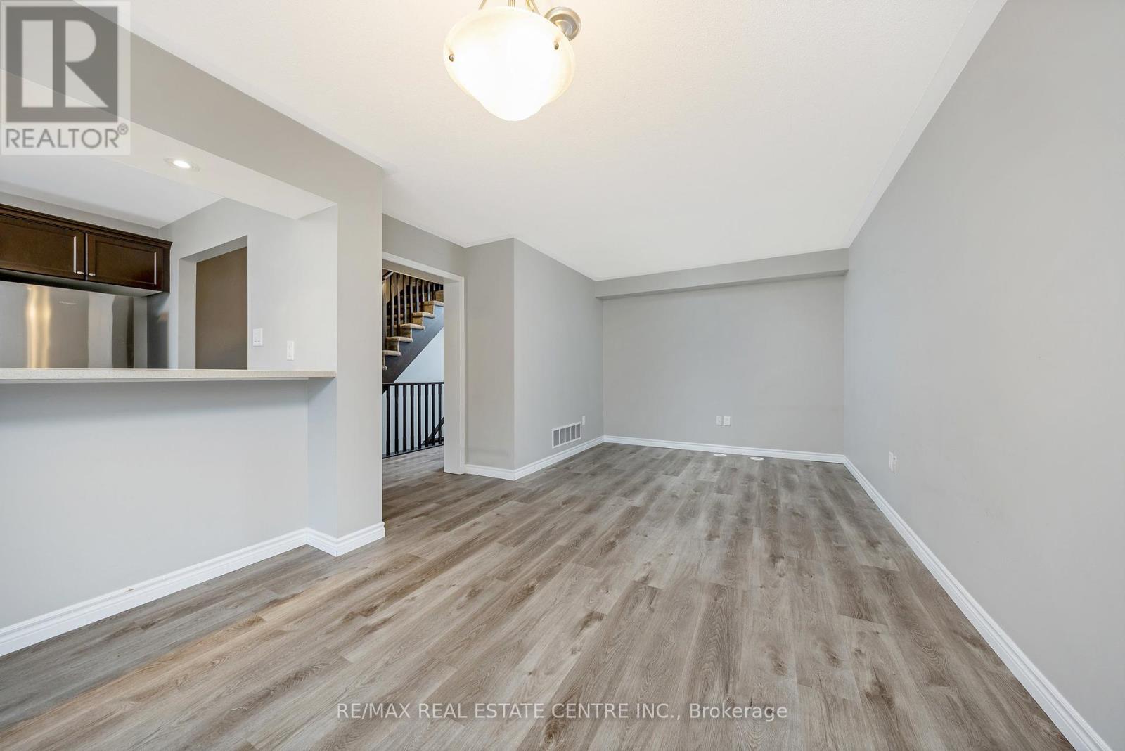 761 Challinor Terrace, Milton, Ontario  L9T 7V5 - Photo 24 - W12320342