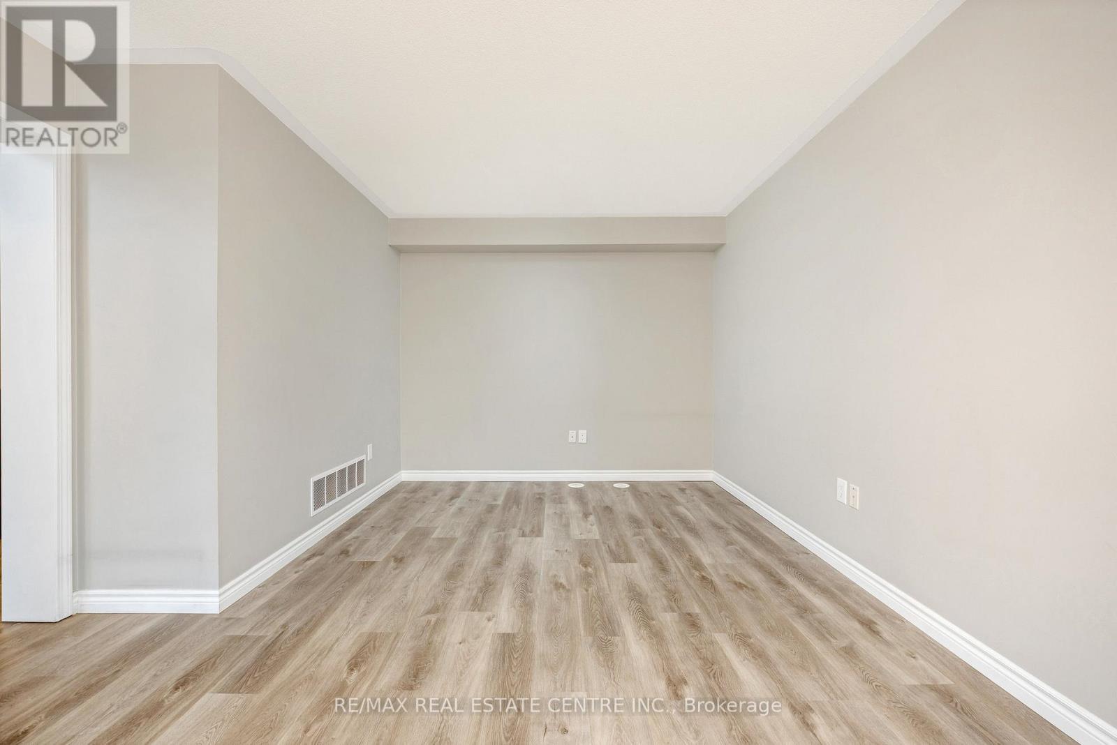 761 Challinor Terrace, Milton, Ontario  L9T 7V5 - Photo 25 - W12320342