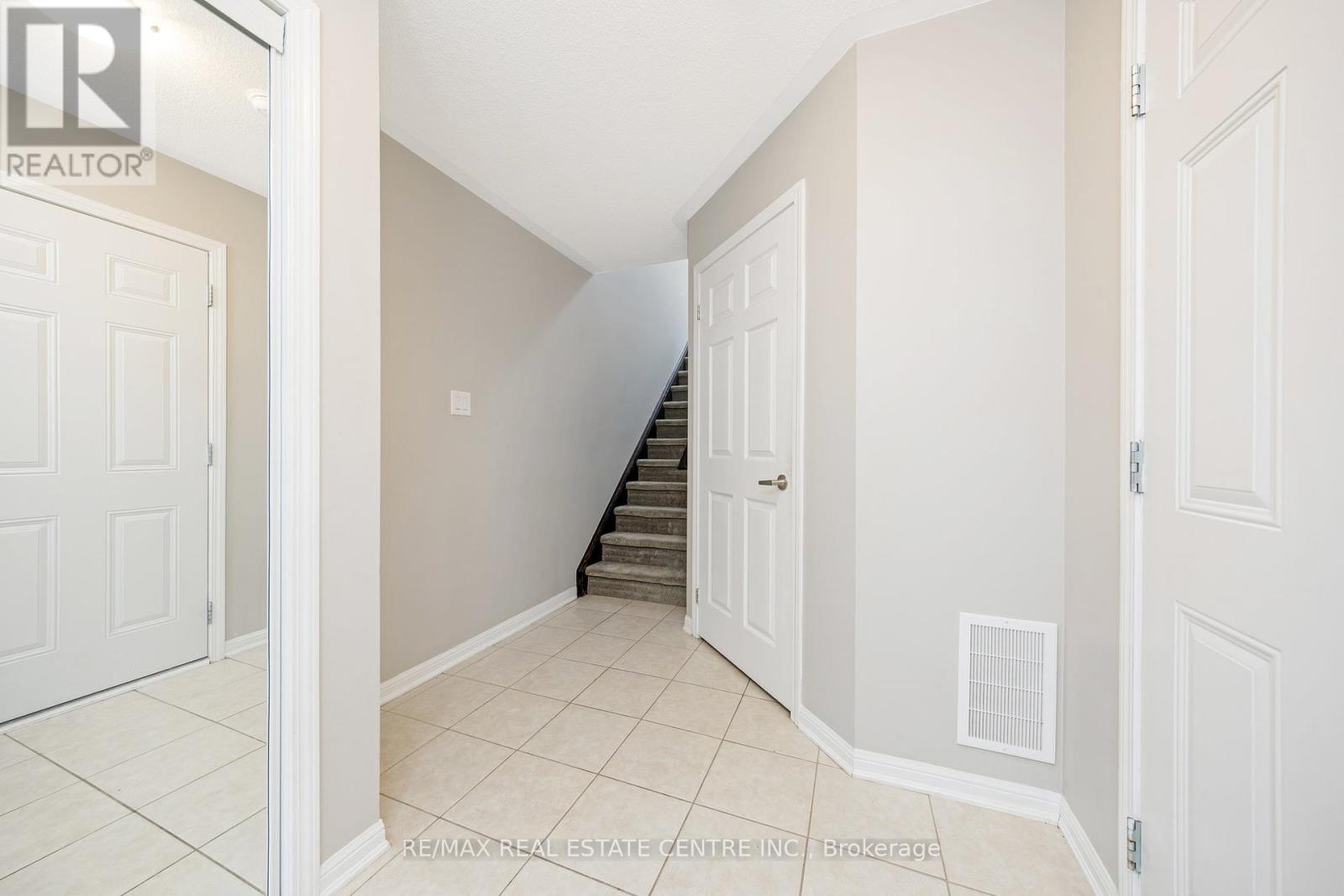 761 Challinor Terrace, Milton, Ontario  L9T 7V5 - Photo 26 - W12320342