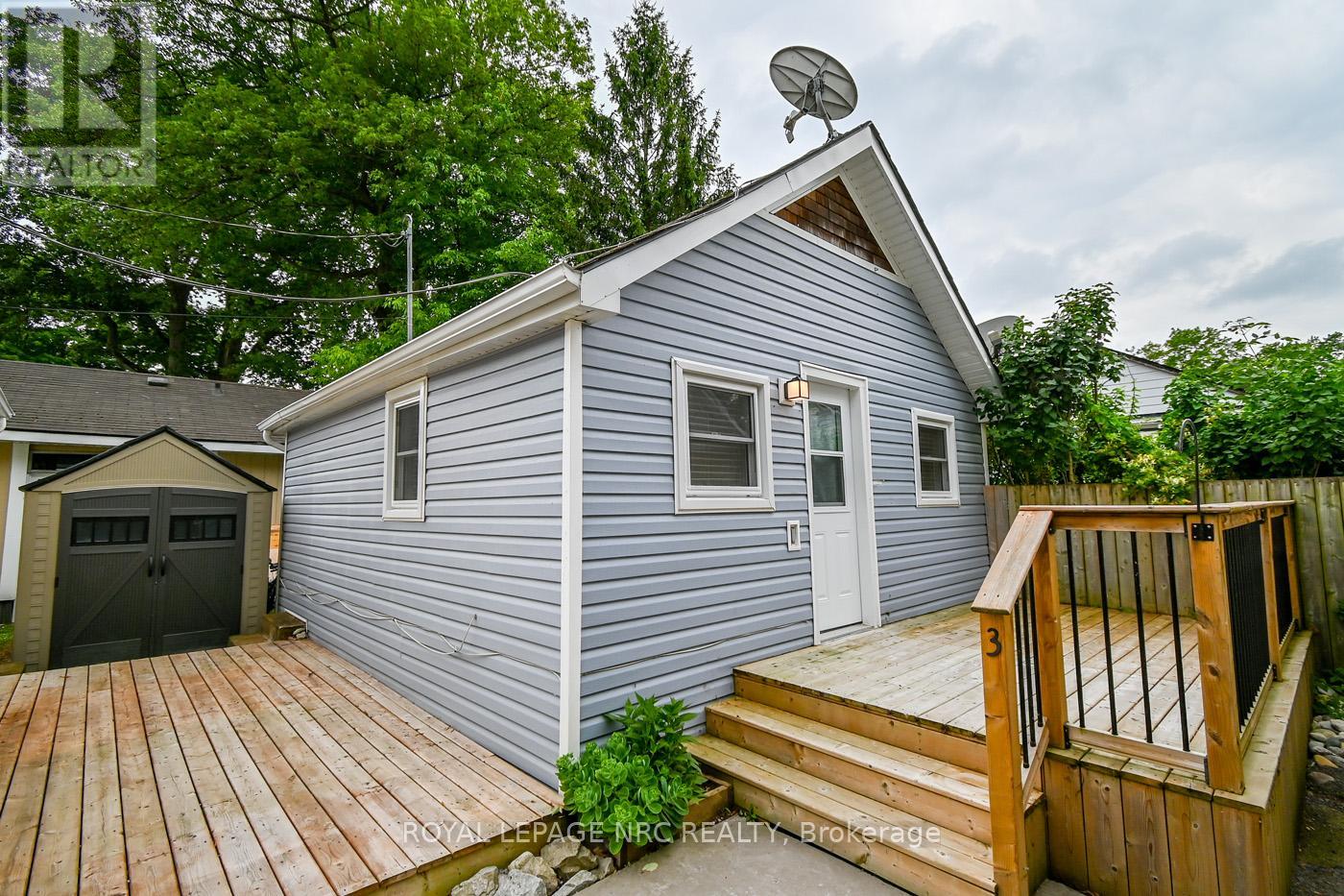 387 Elmwood Avenue, Fort Erie, Ontario  L0S 1B0 - Photo 14 - X12320380