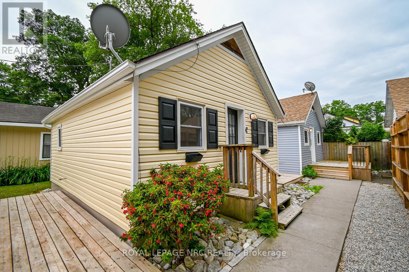 387 Elmwood Avenue, Fort Erie, Ontario  L0S 1B0 - Photo 25 - X12320380