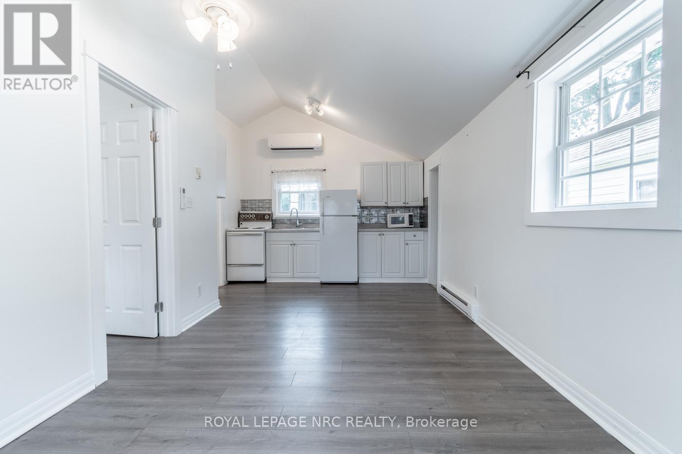 387 Elmwood Avenue, Fort Erie, Ontario  L0S 1B0 - Photo 31 - X12320380