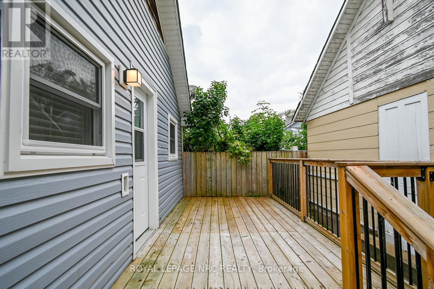 387 Elmwood Avenue, Fort Erie, Ontario  L0S 1B0 - Photo 5 - X12320380